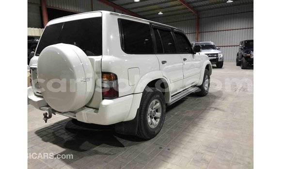 Sayi Imported Nissan Patrol Blanc Mota in Import - Dubai a Rwanda Sayi Imported Nissan Patrol Blanc Mota in Import - Dubai a Rwanda