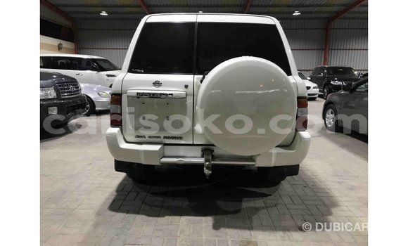 Sayi Imported Nissan Patrol Blanc Mota in Import - Dubai a Rwanda Sayi Imported Nissan Patrol Blanc Mota in Import - Dubai a Rwanda