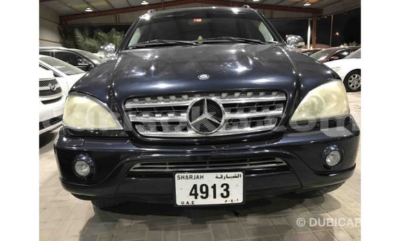 Sayi Imported Mercedes-Benz 190 (W201) Bleu Mota in Import - Dubai a Rwanda Sayi Imported Mercedes-Benz 190 (W201) Bleu Mota in Import - Dubai a Rwanda