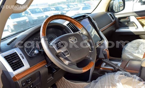 Acheter Import Voiture Toyota Land Cruiser Autre à Import - Dubai, Rwanda Acheter Import Voiture Toyota Land Cruiser Autre à Import - Dubai, Rwanda