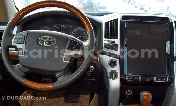 Acheter Import Voiture Toyota Land Cruiser Autre à Import - Dubai, Rwanda Acheter Import Voiture Toyota Land Cruiser Autre à Import - Dubai, Rwanda