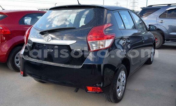 Acheter Import Voiture Toyota Yaris Noir à Import - Dubai, Rwanda Acheter Import Voiture Toyota Yaris Noir à Import - Dubai, Rwanda