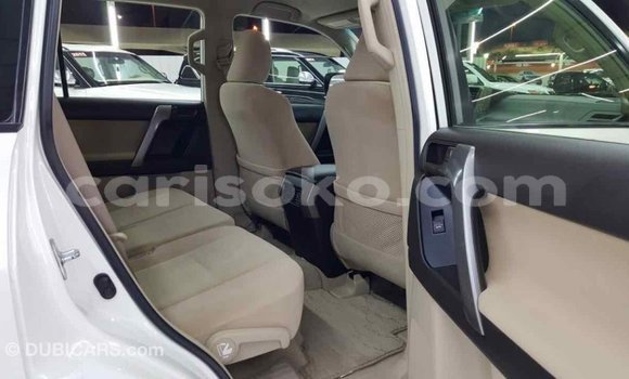 اشتري Imported Toyota Prado Blanc سيارة في Import - Dubai في Rwanda اشتري Imported Toyota Prado Blanc سيارة في Import - Dubai في Rwanda