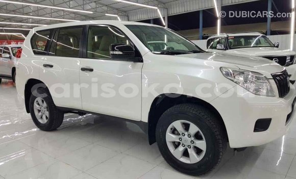 اشتري Imported Toyota Prado Blanc سيارة في Import - Dubai في Rwanda اشتري Imported Toyota Prado Blanc سيارة في Import - Dubai في Rwanda