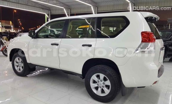 اشتري Imported Toyota Prado Blanc سيارة في Import - Dubai في Rwanda اشتري Imported Toyota Prado Blanc سيارة في Import - Dubai في Rwanda
