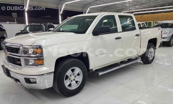 اشتري Imported Chevrolet Silverado Blanc سيارة في Import - Dubai في Rwanda اشتري Imported Chevrolet Silverado Blanc سيارة في Import - Dubai في Rwanda