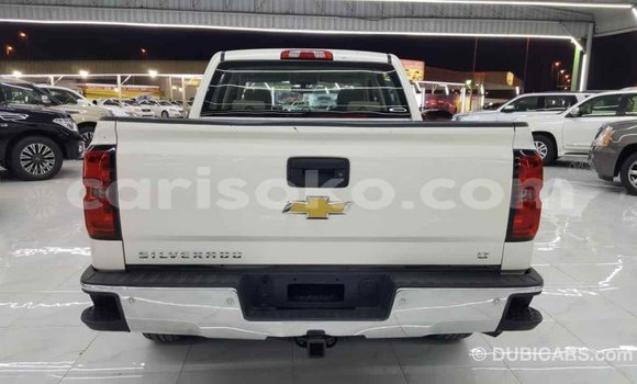 اشتري Imported Chevrolet Silverado Blanc سيارة في Import - Dubai في Rwanda اشتري Imported Chevrolet Silverado Blanc سيارة في Import - Dubai في Rwanda