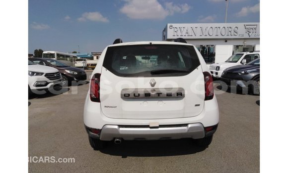 Acheter Import Voiture Renault Duster Blanc à Import - Dubai, Rwanda Acheter Import Voiture Renault Duster Blanc à Import - Dubai, Rwanda