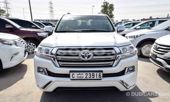 Buy Import Toyota Land Cruiser White Car in Import - Dubai in Rwanda Buy Import Toyota Land Cruiser White Car in Import - Dubai in Rwanda