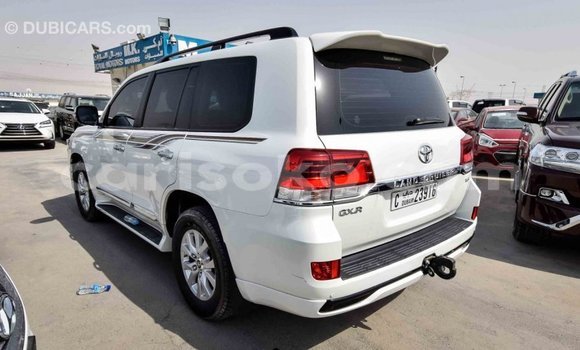 Buy Import Toyota Land Cruiser White Car in Import - Dubai in Rwanda Buy Import Toyota Land Cruiser White Car in Import - Dubai in Rwanda