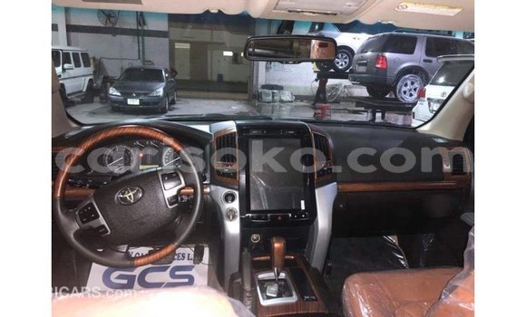 Buy Import Toyota Land Cruiser Black Car in Import - Dubai in Rwanda Buy Import Toyota Land Cruiser Black Car in Import - Dubai in Rwanda