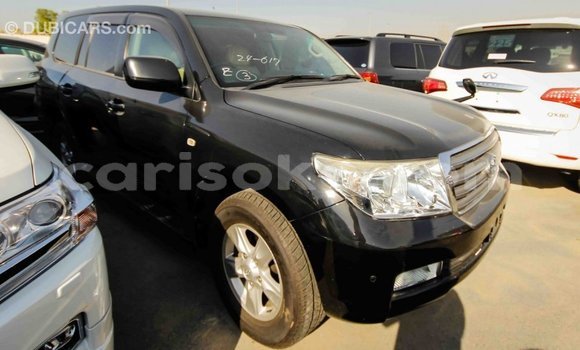 Acheter Import Voiture Toyota Land Cruiser Noir à Import - Dubai, Rwanda Acheter Import Voiture Toyota Land Cruiser Noir à Import - Dubai, Rwanda