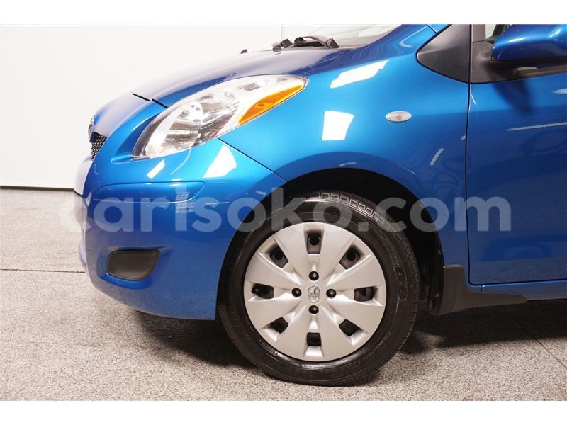 Big with watermark yaris1