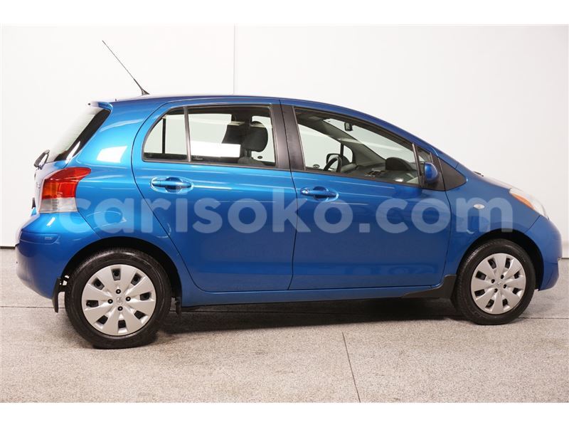 Big with watermark yaris3