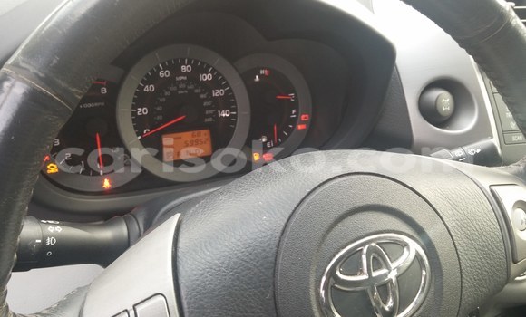 اشتري مستعمل Toyota RAV4 Blanc سيارة في Kigali في Rwanda اشتري مستعمل Toyota RAV4 Blanc سيارة في Kigali في Rwanda