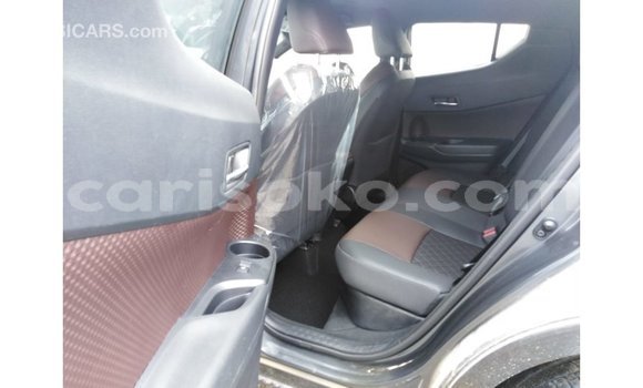 Acheter Import Voiture Toyota C-HR Autre à Import - Dubai, Rwanda Acheter Import Voiture Toyota C-HR Autre à Import - Dubai, Rwanda