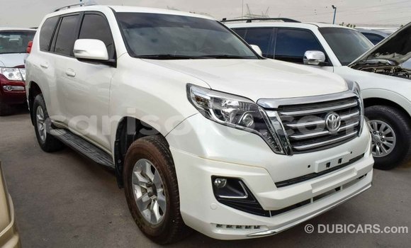 Acheter Import Voiture Toyota Prado Blanc à Import - Dubai, Rwanda Acheter Import Voiture Toyota Prado Blanc à Import - Dubai, Rwanda