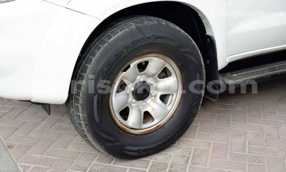 Acheter Import Voiture Toyota Fortuner Blanc à Import - Dubai, Rwanda Acheter Import Voiture Toyota Fortuner Blanc à Import - Dubai, Rwanda