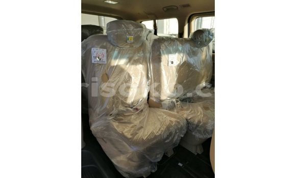 Acheter Import Utilitaire Hyundai Chorus Blanc à Import - Dubai, Rwanda Acheter Import Utilitaire Hyundai Chorus Blanc à Import - Dubai, Rwanda