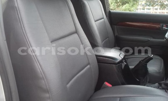 Sayi Na hannu Toyota Land Cruiser Prado Gris Mota in Kigali a Rwanda Sayi Na hannu Toyota Land Cruiser Prado Gris Mota in Kigali a Rwanda