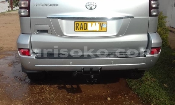 Sayi Na hannu Toyota Land Cruiser Prado Gris Mota in Kigali a Rwanda Sayi Na hannu Toyota Land Cruiser Prado Gris Mota in Kigali a Rwanda