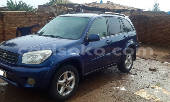 Sayi Na hannu Toyota RAV4 Bleu Mota in Kigali a Rwanda Sayi Na hannu Toyota RAV4 Bleu Mota in Kigali a Rwanda