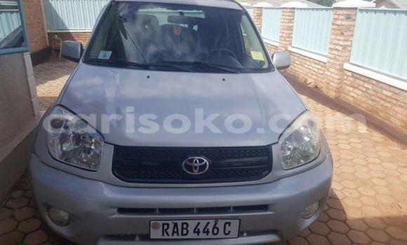 Acheter Occasion Voiture Toyota RAV4 Gris à Gicumbi, Rwanda Acheter Occasion Voiture Toyota RAV4 Gris à Gicumbi, Rwanda