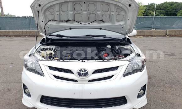 Sayi Na hannu Toyota Corolla Blanc Mota in Kigali a Rwanda Sayi Na hannu Toyota Corolla Blanc Mota in Kigali a Rwanda