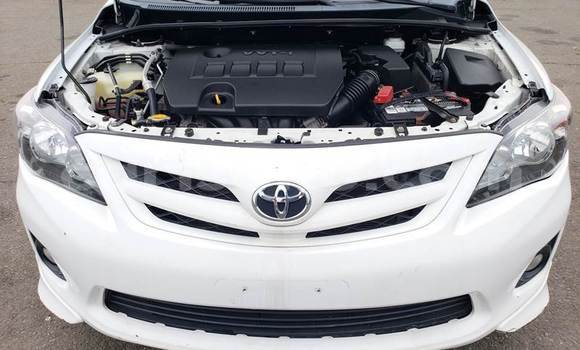 Sayi Na hannu Toyota Corolla Blanc Mota in Kigali a Rwanda Sayi Na hannu Toyota Corolla Blanc Mota in Kigali a Rwanda