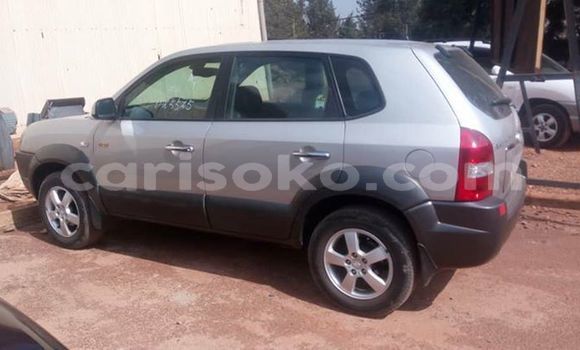 Buy Used Hyundai Tucson Silver Car in Kigali in Rwanda Buy Used Hyundai Tucson Silver Car in Kigali in Rwanda