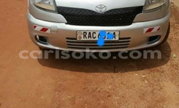 اشتري مستعمل Toyota Yaris Gris سيارة في Gicumbi في Rwanda اشتري مستعمل Toyota Yaris Gris سيارة في Gicumbi في Rwanda