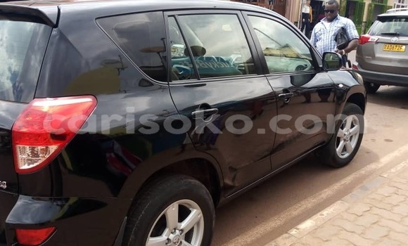 Sayi Na hannu Toyota RAV4 Noir Mota in Kigali a Rwanda Sayi Na hannu Toyota RAV4 Noir Mota in Kigali a Rwanda