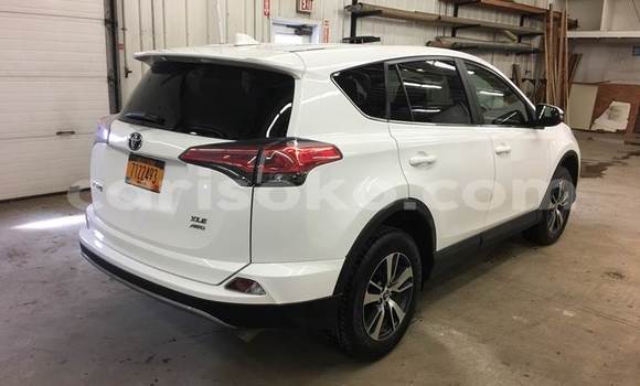 Buy Used Toyota RAV4 White Car in Kigali in Rwanda Buy Used Toyota RAV4 White Car in Kigali in Rwanda