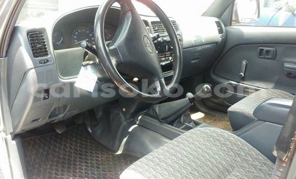 اشتري مستعمل Toyota Hilux Gris سيارة في Gicumbi في Rwanda اشتري مستعمل Toyota Hilux Gris سيارة في Gicumbi في Rwanda