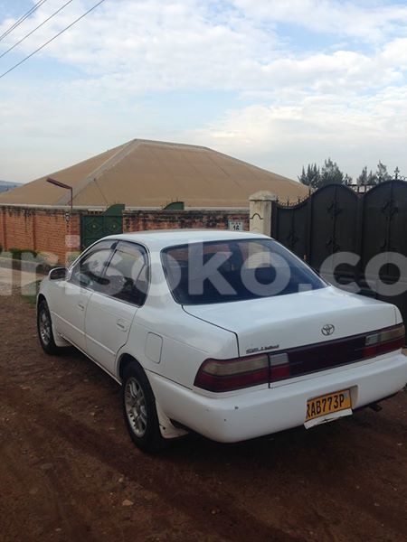 Big with watermark car corolla 1