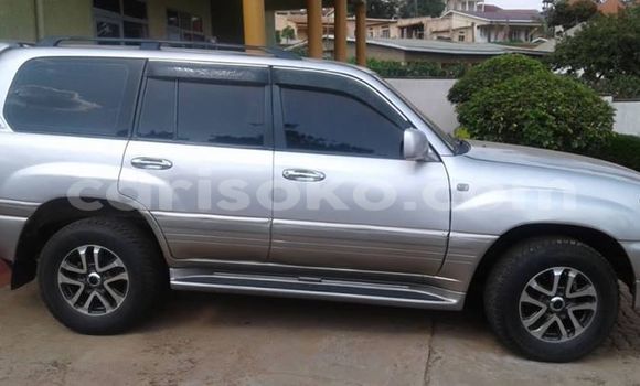 Buy Used Toyota Land Cruiser Prado Silver Car in Kigali in Rwanda Buy Used Toyota Land Cruiser Prado Silver Car in Kigali in Rwanda