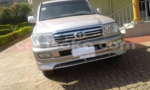 Buy Used Toyota Land Cruiser Prado Silver Car in Kigali in Rwanda Buy Used Toyota Land Cruiser Prado Silver Car in Kigali in Rwanda