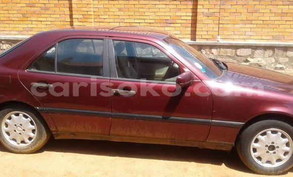 Buy Used Mercedes-Benz C-klasse Red Car in Kigali in Rwanda Buy Used Mercedes-Benz C-klasse Red Car in Kigali in Rwanda