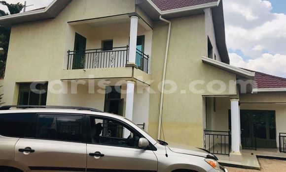 Buy Used Toyota RAV4 Silver Car in Kigali in Rwanda Buy Used Toyota RAV4 Silver Car in Kigali in Rwanda