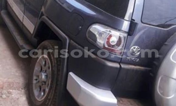 Acheter Occasion Voiture Toyota FJ Cruiser Noir à Gicumbi, Rwanda Acheter Occasion Voiture Toyota FJ Cruiser Noir à Gicumbi, Rwanda