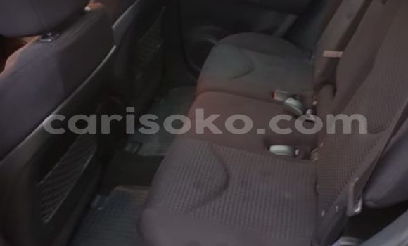 Sayi Imported Toyota RAV4 Noir Mota in Karongi a Rwanda Sayi Imported Toyota RAV4 Noir Mota in Karongi a Rwanda