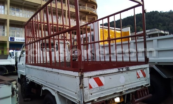 اشتري مستعمل Toyota Dyna Blanc سيارة في Kigali في Rwanda اشتري مستعمل Toyota Dyna Blanc سيارة في Kigali في Rwanda