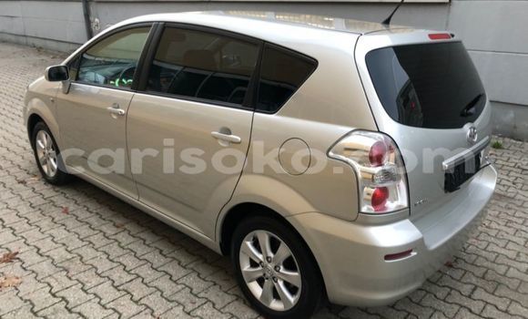 Sayi Imported Toyota Corolla Verso Autre Mota in Kigali a Rwanda Sayi Imported Toyota Corolla Verso Autre Mota in Kigali a Rwanda