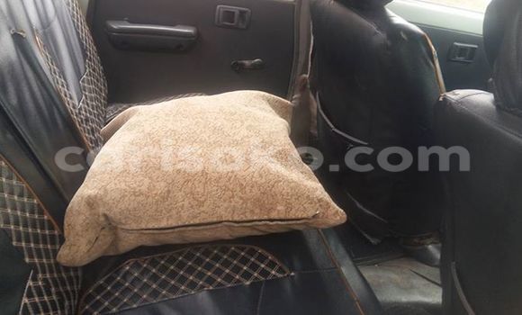 Sayi Na hannu Toyota Hilux Blanc Mota in Gicumbi a Rwanda Sayi Na hannu Toyota Hilux Blanc Mota in Gicumbi a Rwanda