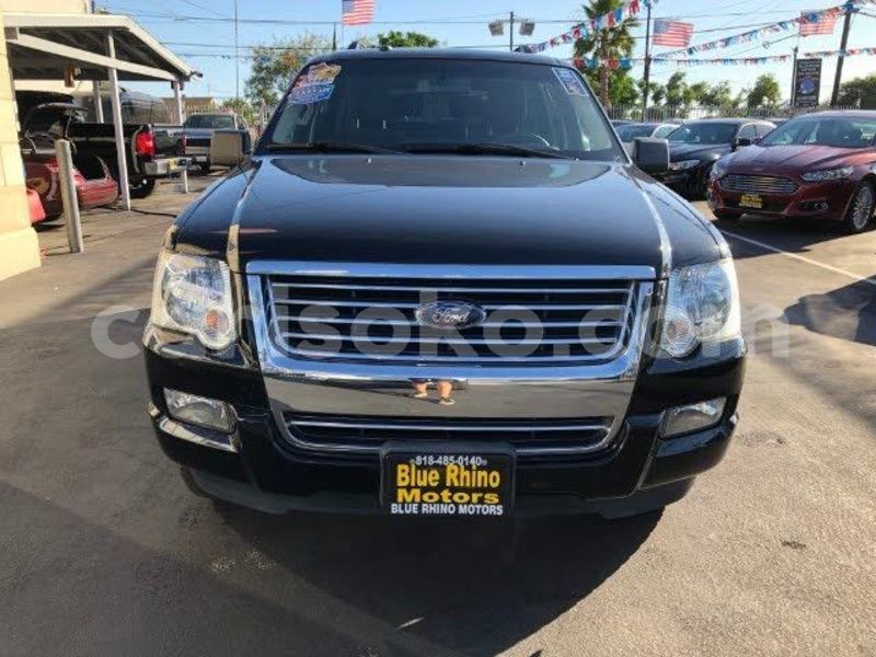 Big with watermark 2010 ford explorer pic 3947612738413604176 1024x768