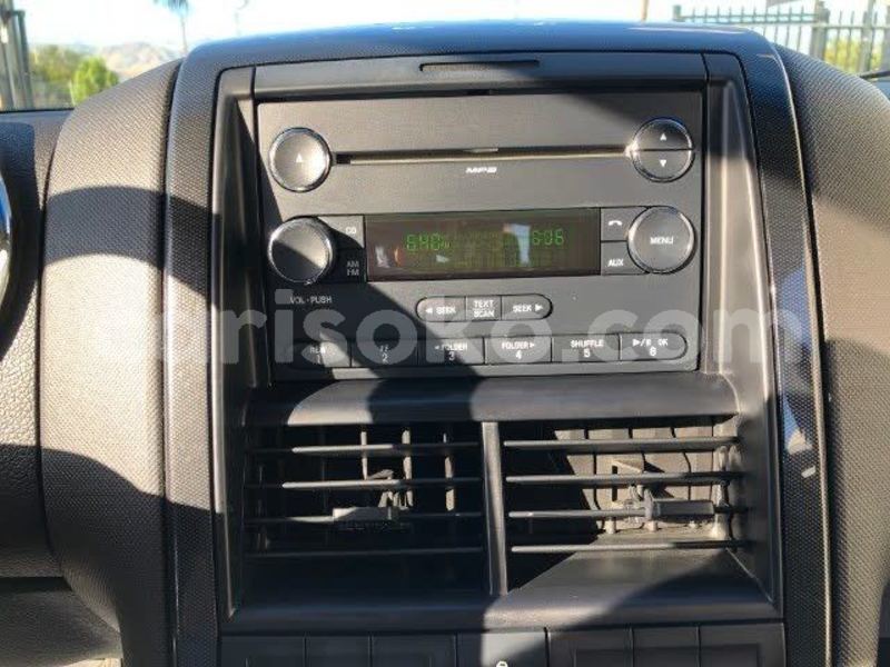 Big with watermark 2010 ford explorer pic 2519062499888292297 1024x768