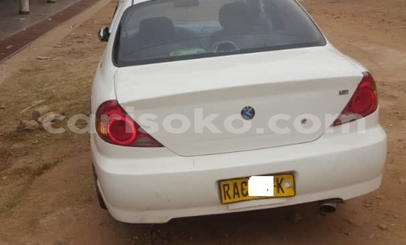 Sayi Na hannu Kia Towner Blanc Mota in Kigali a Rwanda Sayi Na hannu Kia Towner Blanc Mota in Kigali a Rwanda