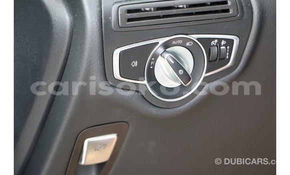 Acheter Import Voiture Mercedes-Benz 250 Noir à Import - Dubai, Rwanda Acheter Import Voiture Mercedes-Benz 250 Noir à Import - Dubai, Rwanda