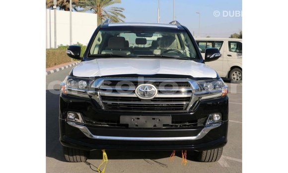 Acheter Import Voiture Toyota Land Cruiser Noir à Import - Dubai, Rwanda Acheter Import Voiture Toyota Land Cruiser Noir à Import - Dubai, Rwanda