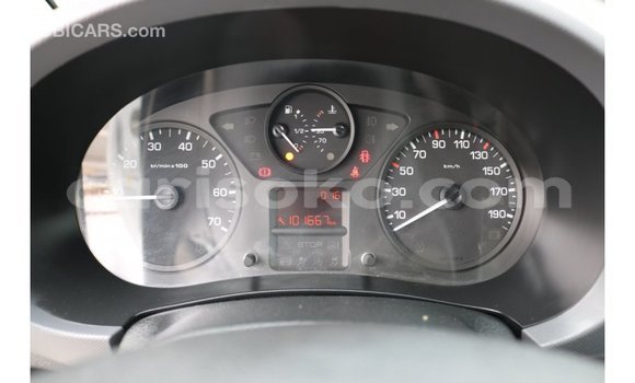 اشتري Imported Peugeot Partner Blanc سيارة في Import - Dubai في Rwanda